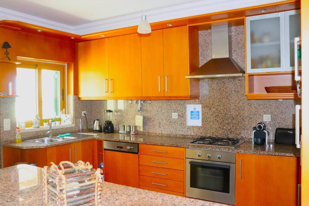Sea Breeze House Ericeira - Ribeira Dilhas Beach 외부 사진