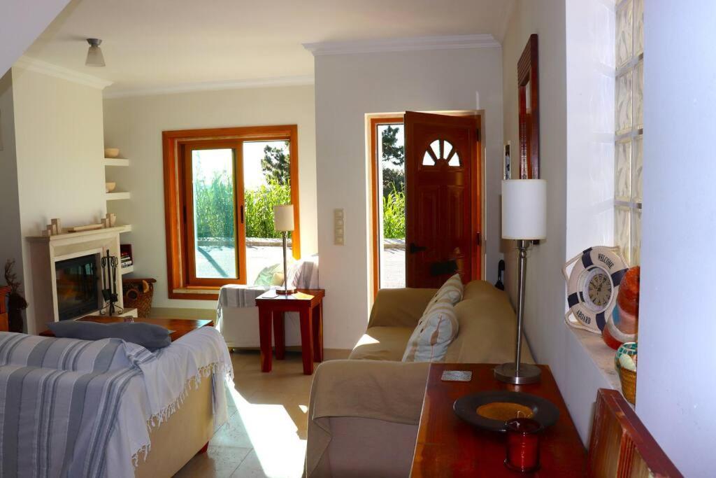 Sea Breeze House Ericeira - Ribeira Dilhas Beach 외부 사진